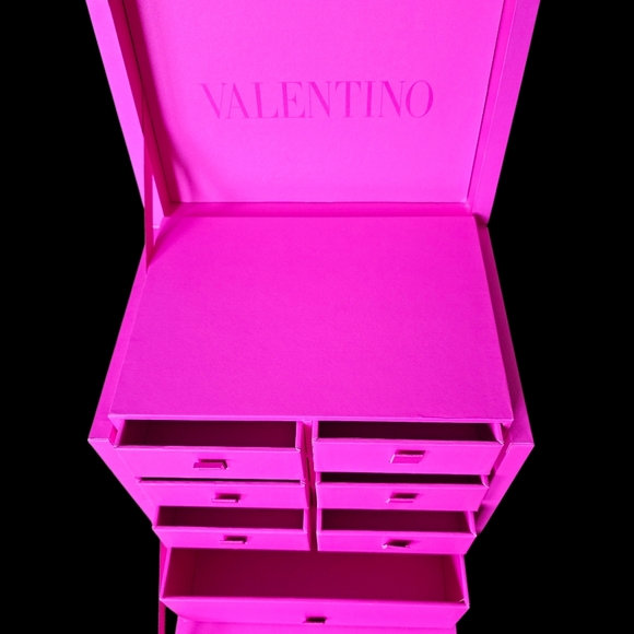 Valentino Neon Pink Jewelry Box With Handle NEW GWP LIMITED EDITION - Picture 5 of 13